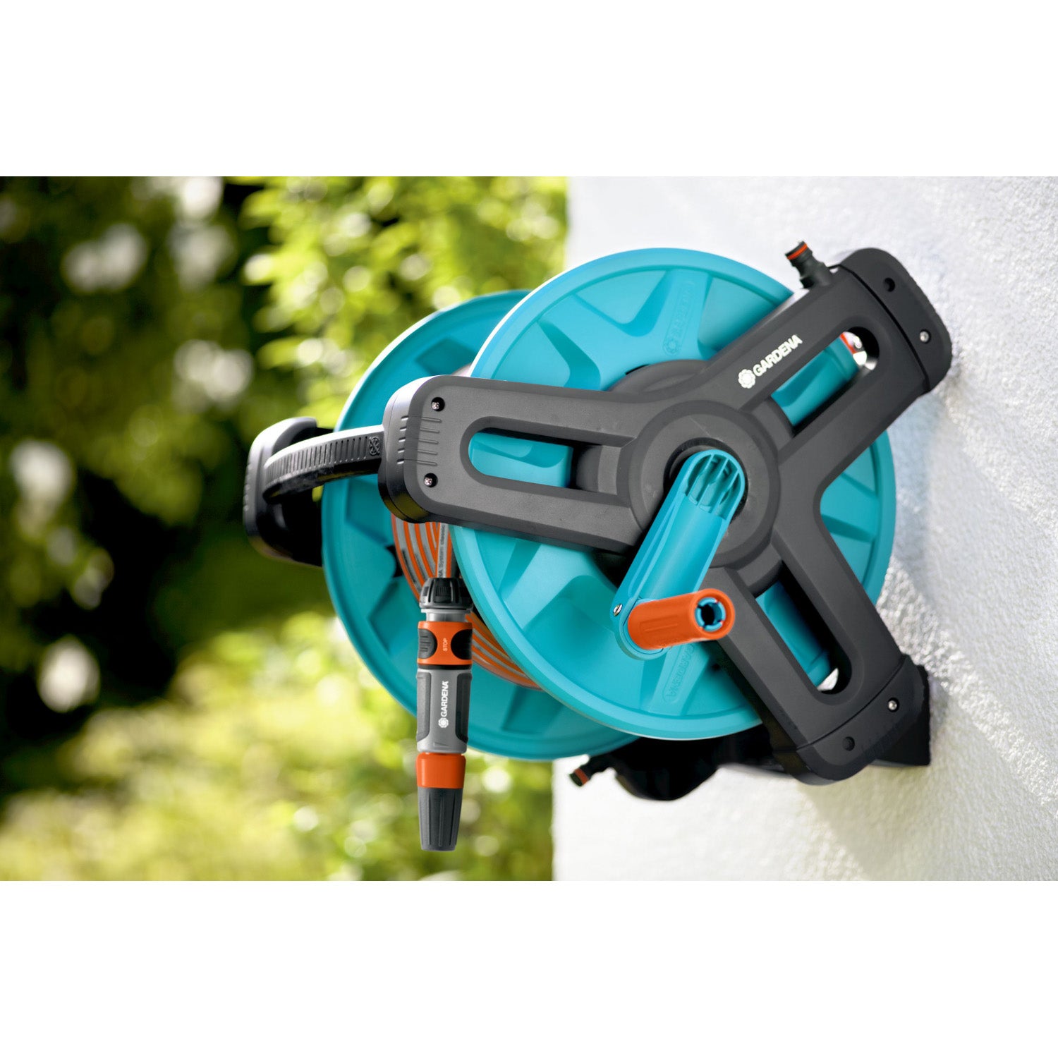 Portamanguera Con Set De Riego Gardena