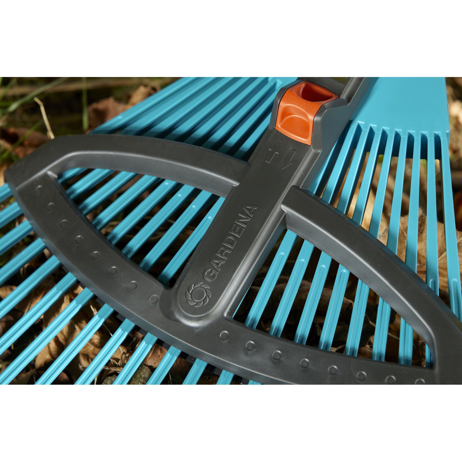 Escoba De Plastico Graduable Combisystem Gardena