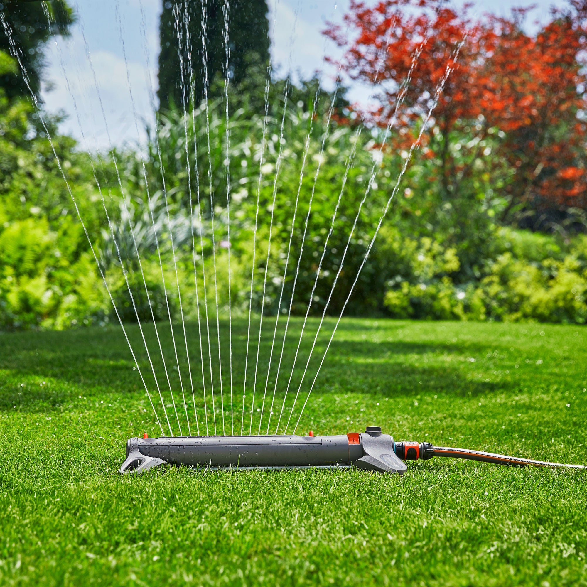 Aspersor Oscilante AquaZoom 250 m2 Gardena